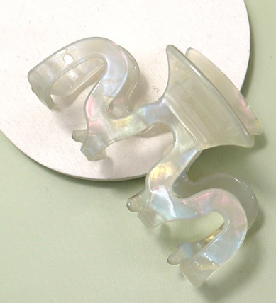 Wavy Hair Claw Clip