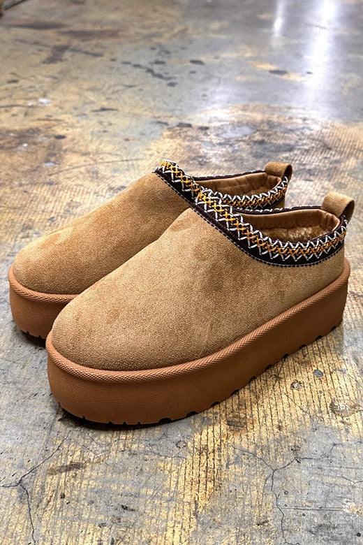 The Tasman Ugg* Dupe Slippers