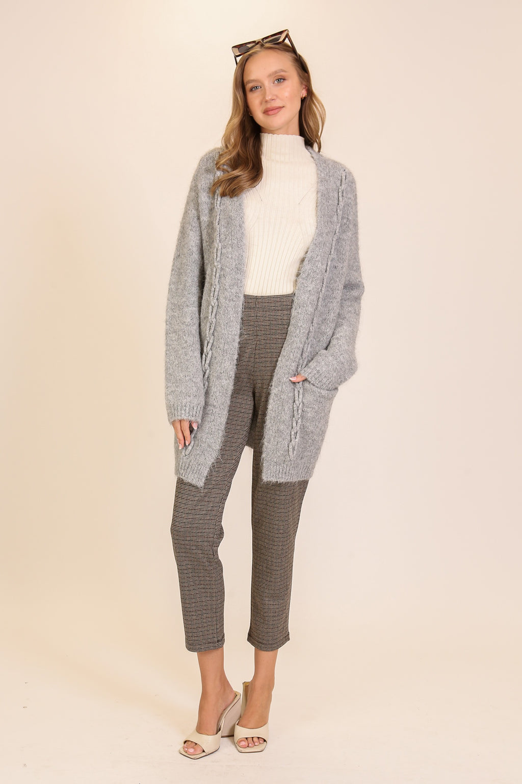 The Willa Cardigan - Grey