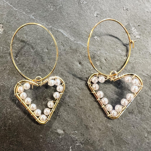 Fanciful Hoops in Pearl Affection