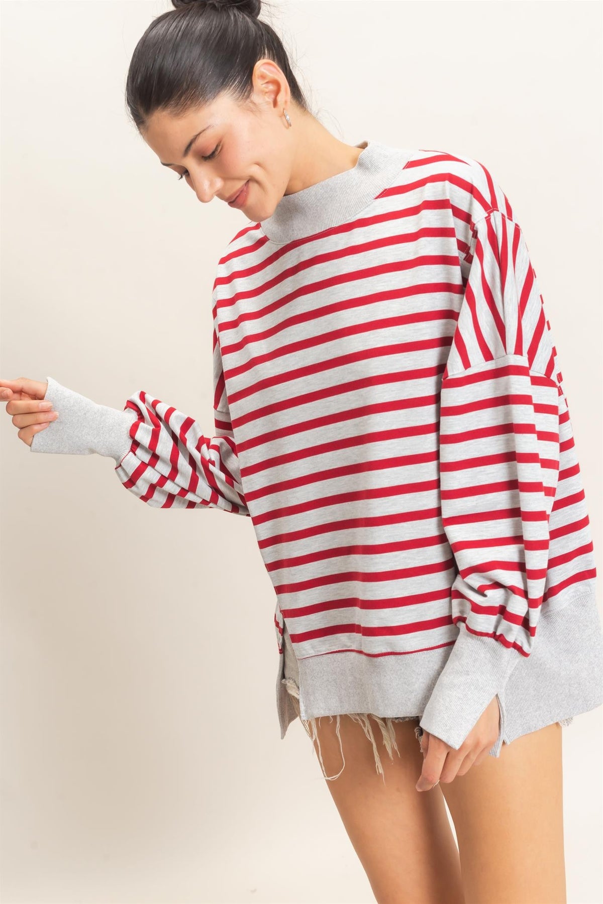 The Fiona Sweatshirt - Heather Gray/Red