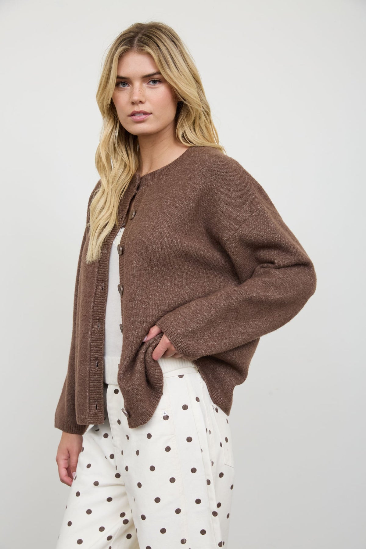 J6FJ1002 Chocolate Brown