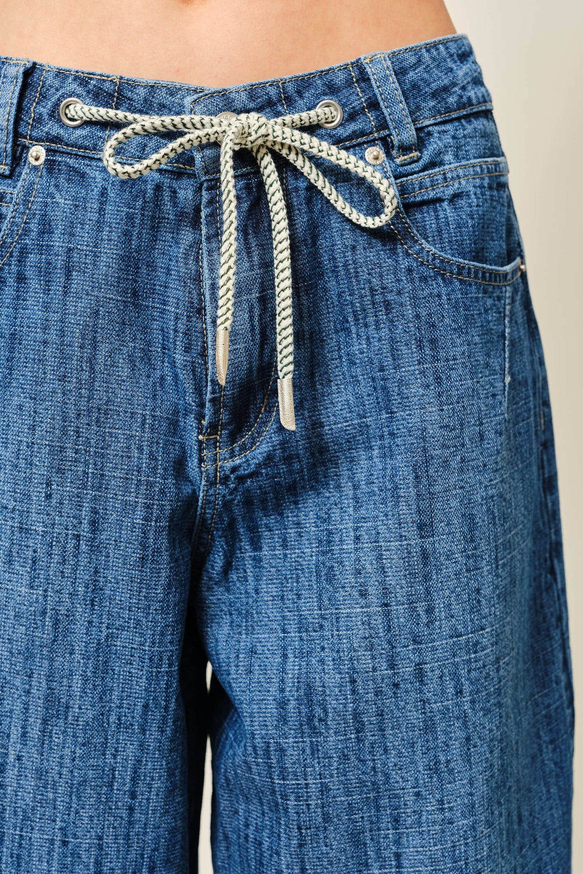 The Dakota Shorts - Medium Wash