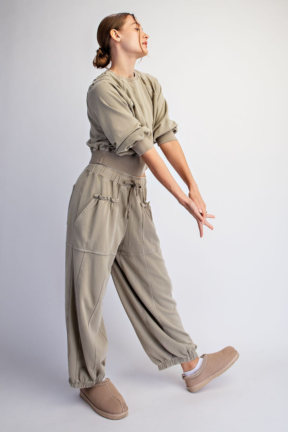 The Noelle Pants - Light Sage
